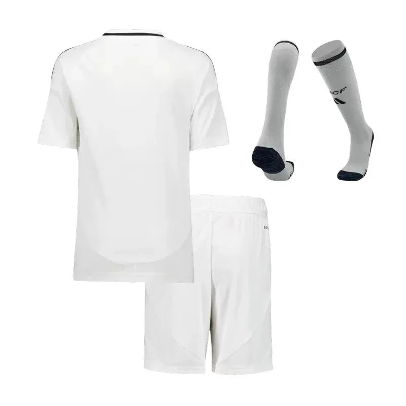 MAILLOT KIT ENFANT VINICIUS JR REAL MADRID DOMICILE 20242025